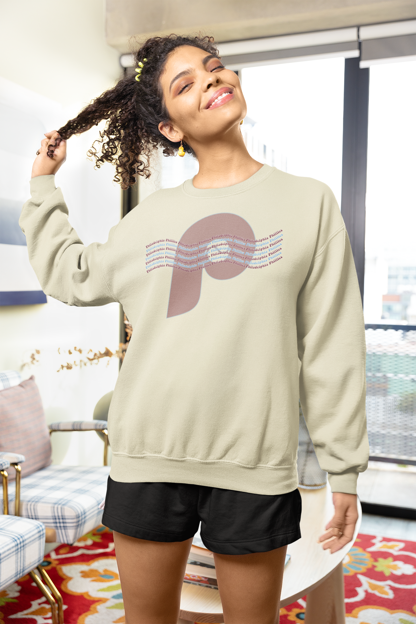 Ladies Philadelphia Phillies Throwback Crewneck Sweatshirt